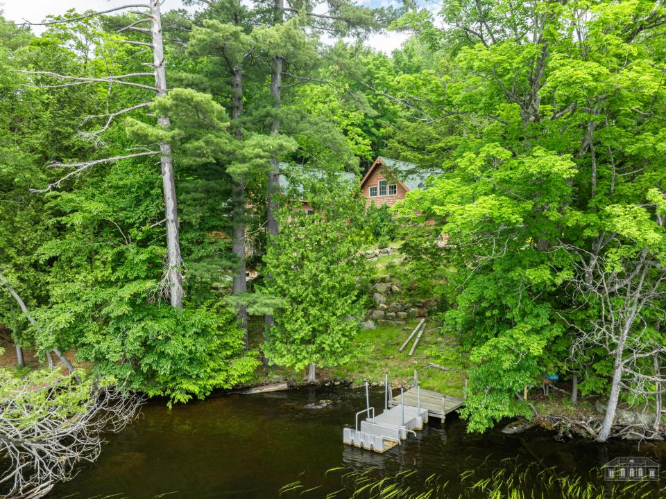 163 Riverside Dr SL-16