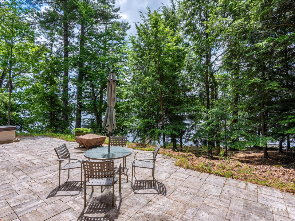 163 Riverside Dr SL-29