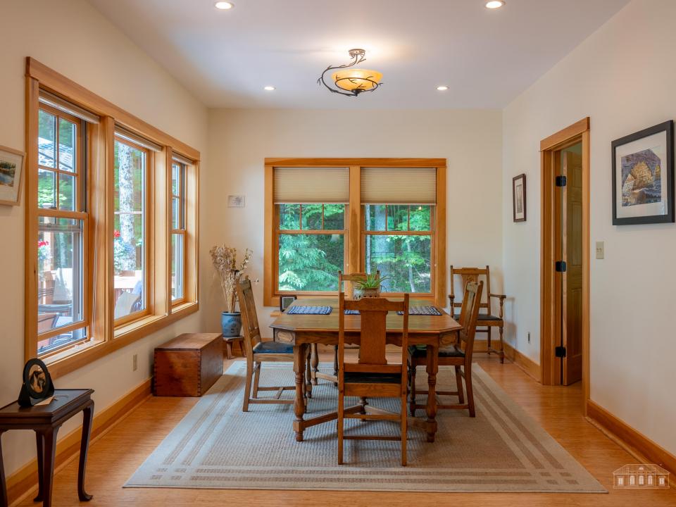 163 Riverside Dr SL-35