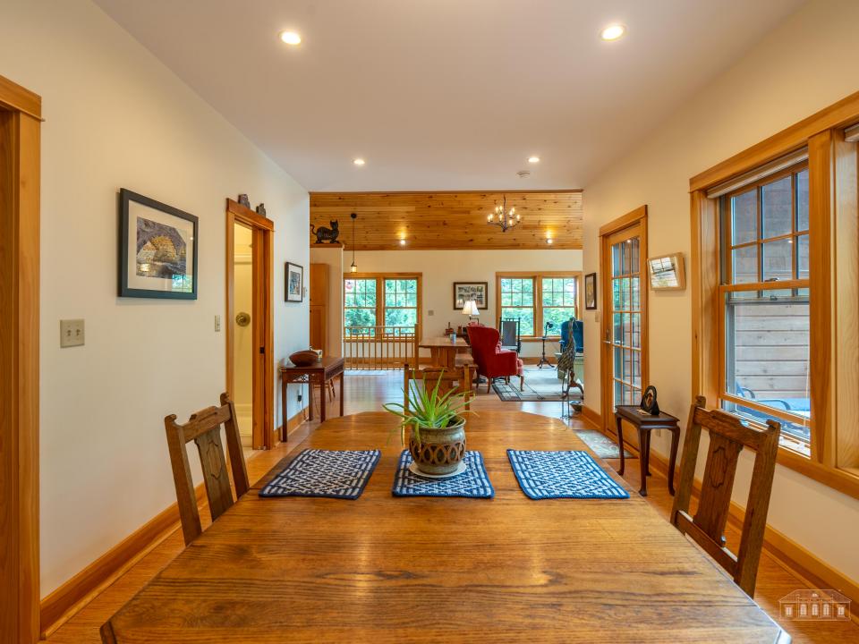 163 Riverside Dr SL-37