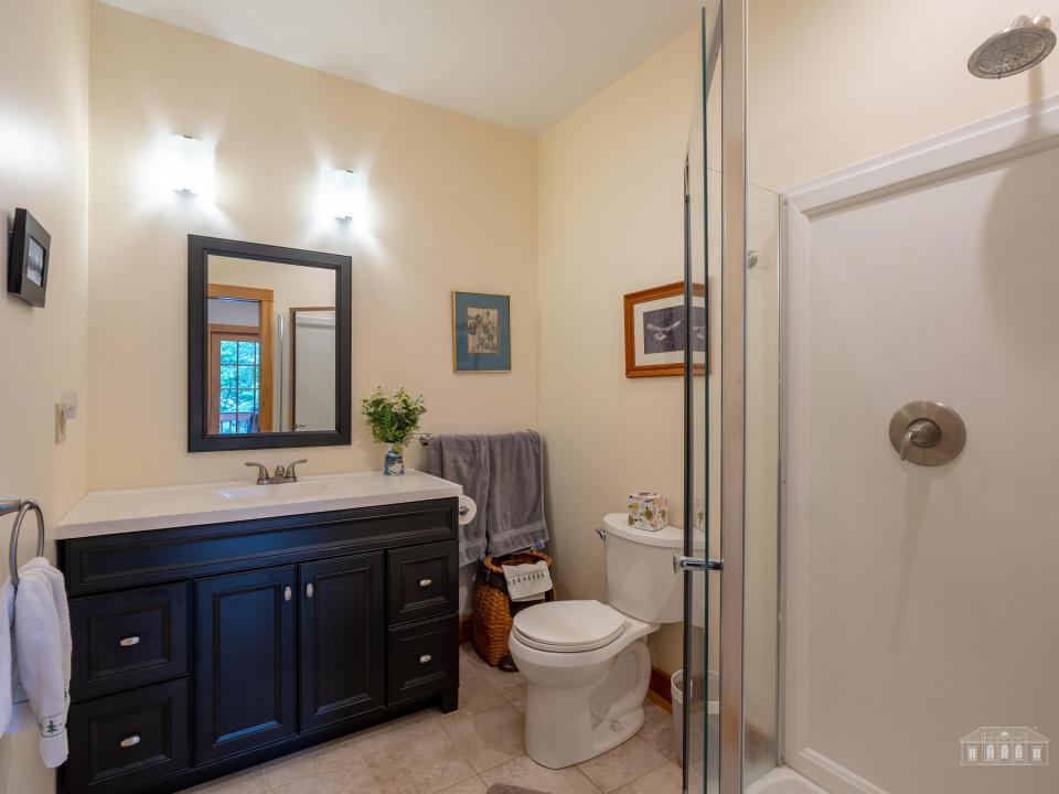 163 Riverside Dr SL-43