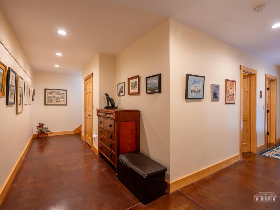 163 Riverside Dr SL-47