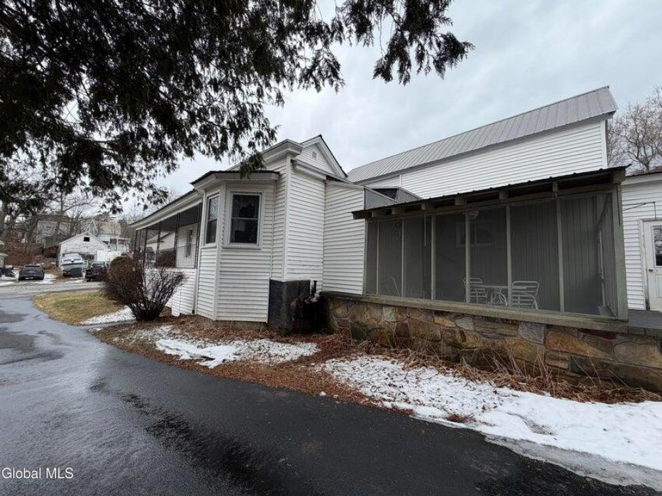 20260314220856236355000000-o