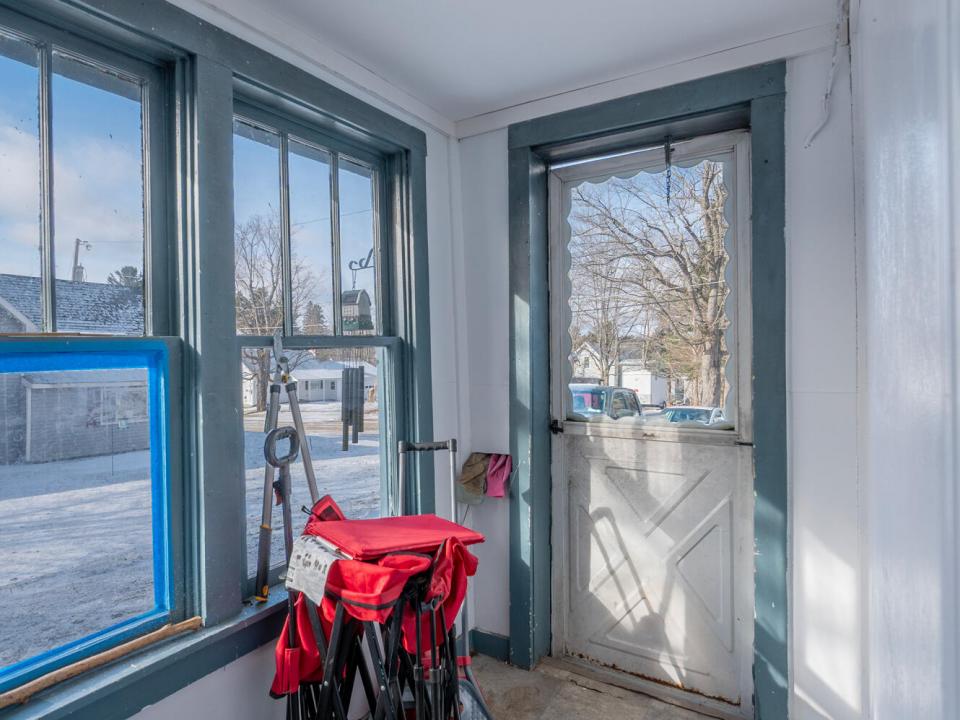 CozyTupperLakeHome_Mudroom