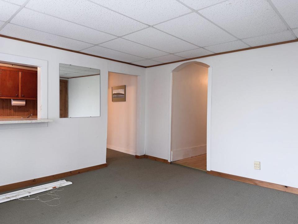 Upstairs Living Room Area