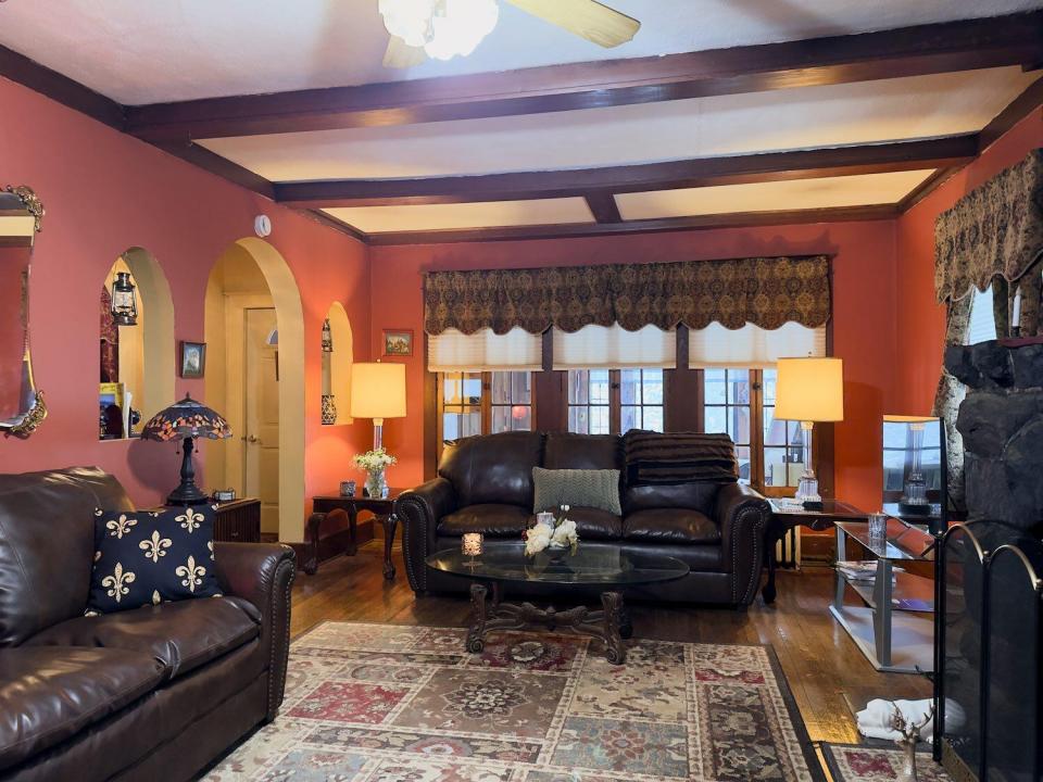 Living Room 3