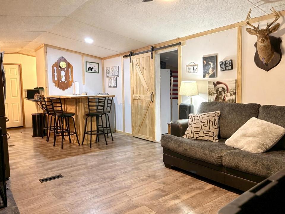 8F7C6EC5-CE92-4564-930A-7082403C22E3