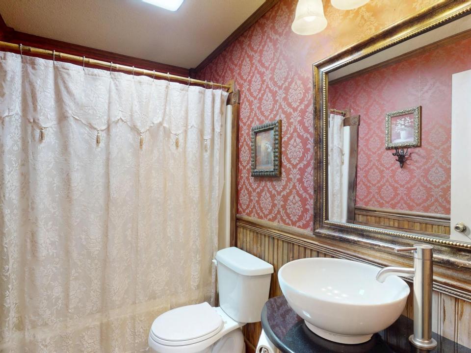 Bathroom 3 on Second Floor