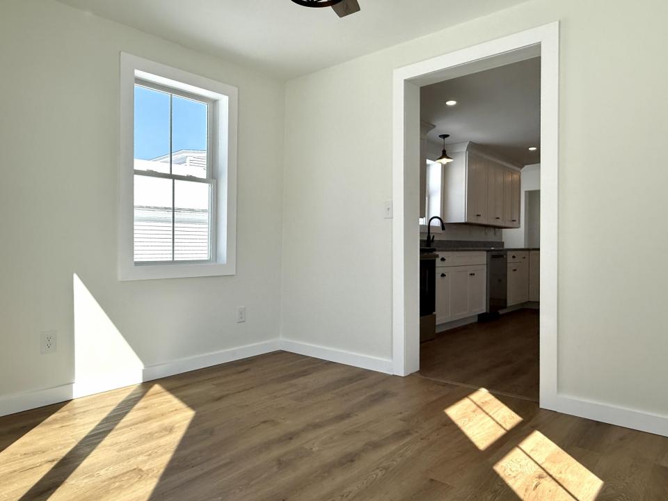 Sunroom / Den