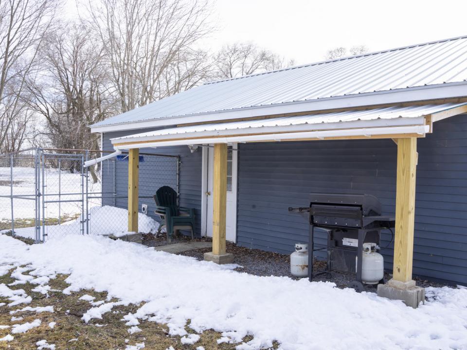 Side Garage