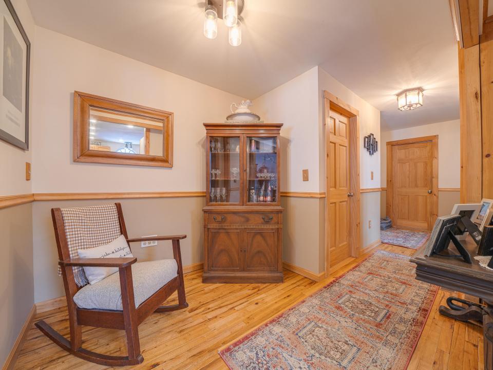 74 Broad St-55