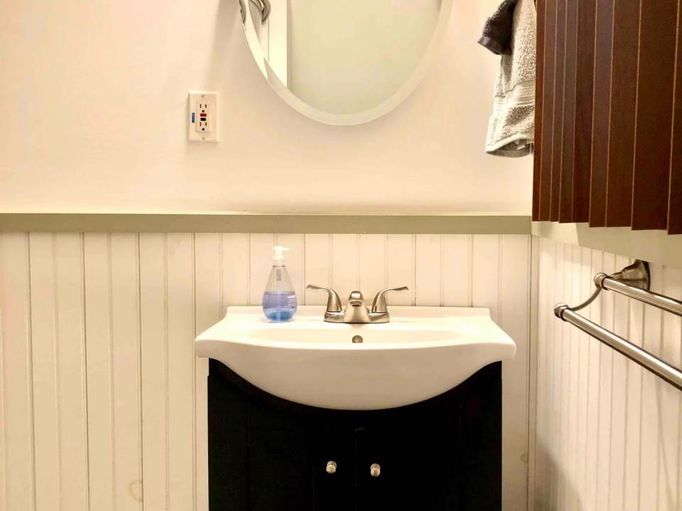 Little Peak bathroom