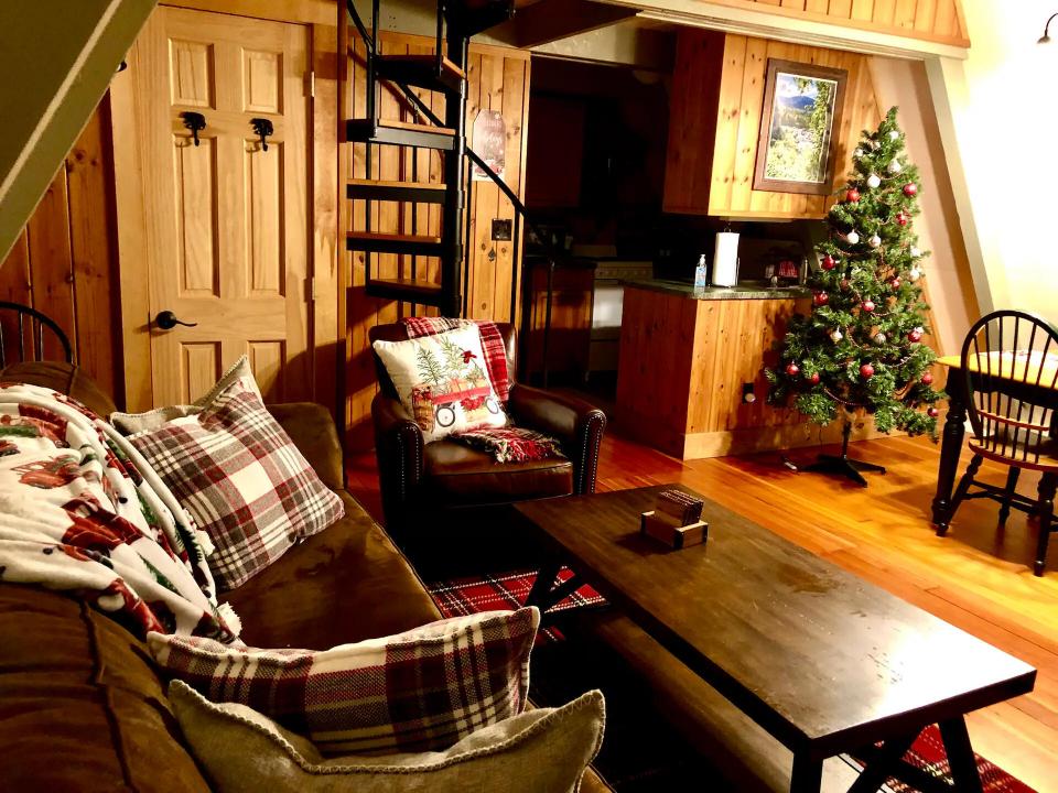 Little Peak interior 3