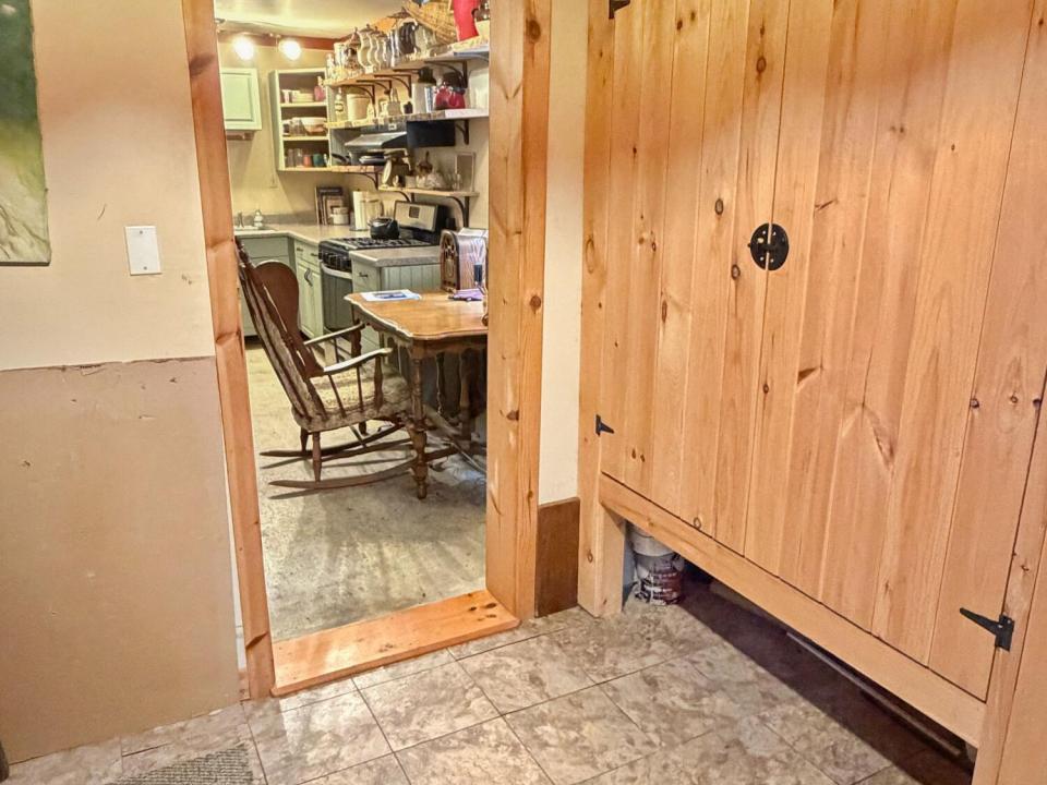 BB90AC8B-D411-4DB2-B99B-C17A1C9396B8