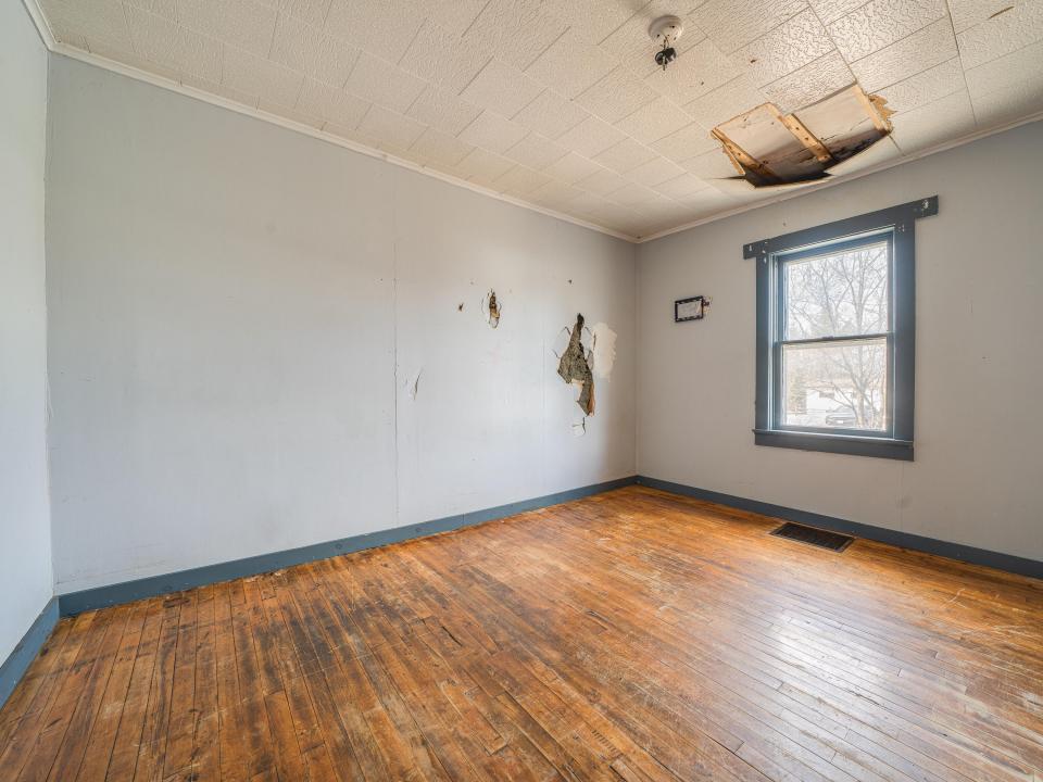 20 Leboeuf St-28