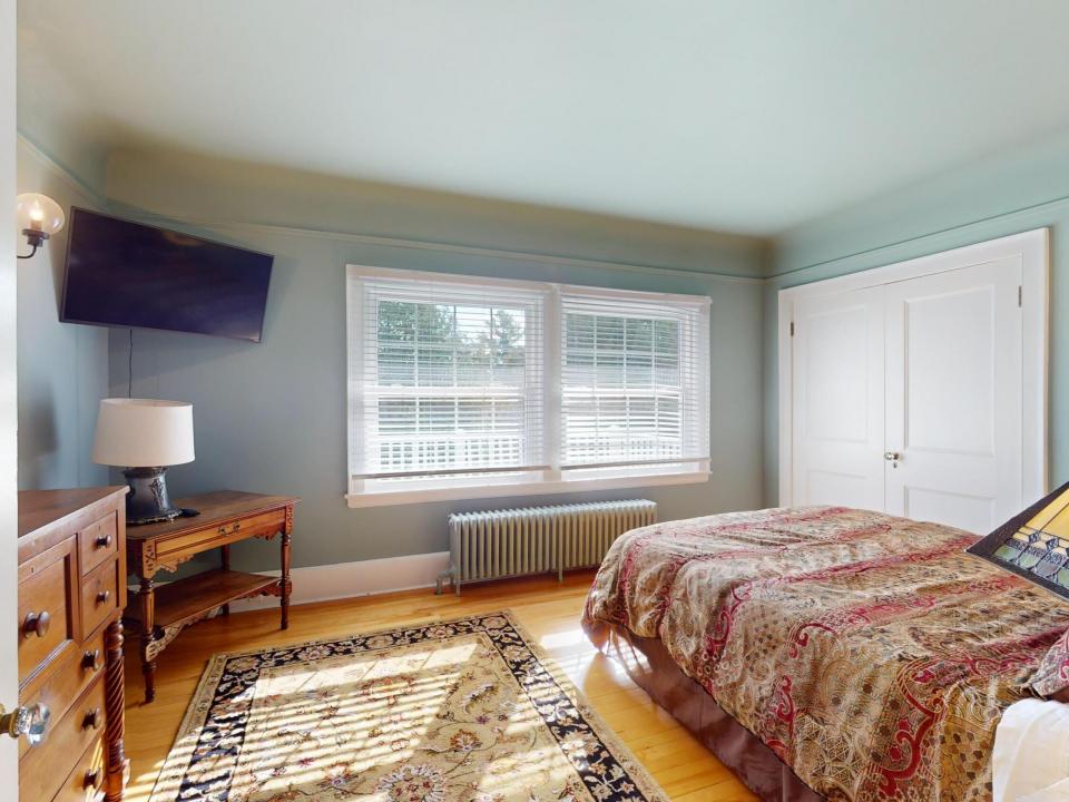 2315-Saranac-Ave-10252024_081542-2 (Copy