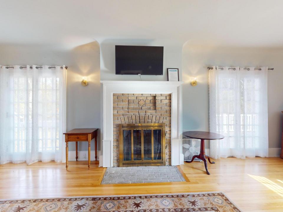 2315-Saranac-Ave-10252024_081029-2 (Copy