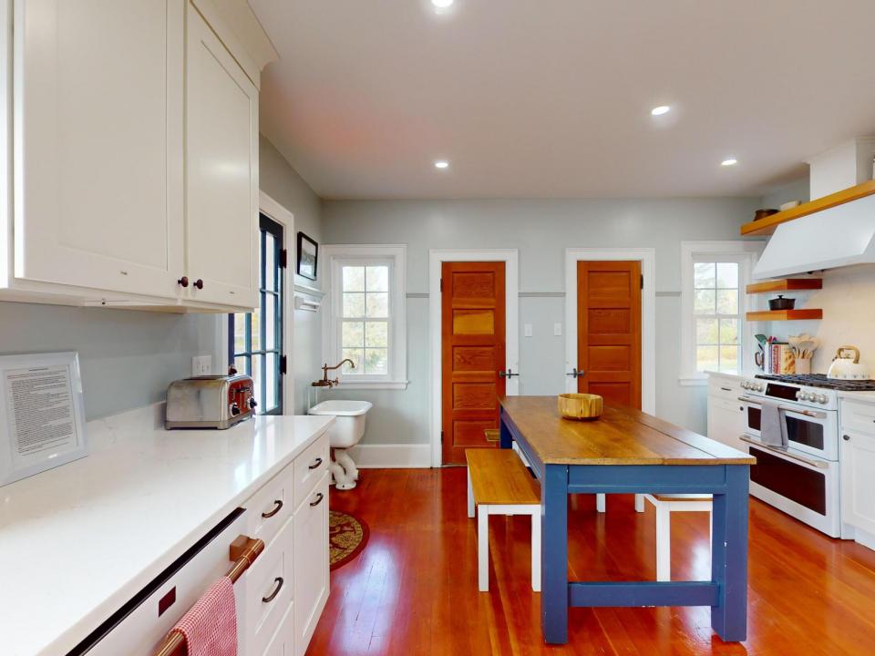 2315-Saranac-Ave-10252024_075950-2 (Copy