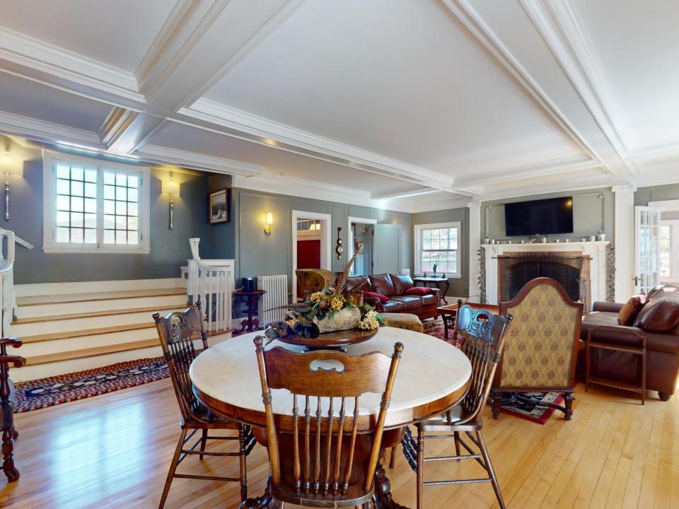 2315-Saranac-Ave-10252024_074646-2 (Copy