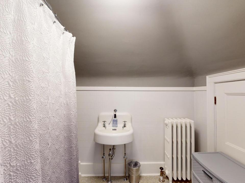 2315-Saranac-Ave-10252024_082947-2 (Copy