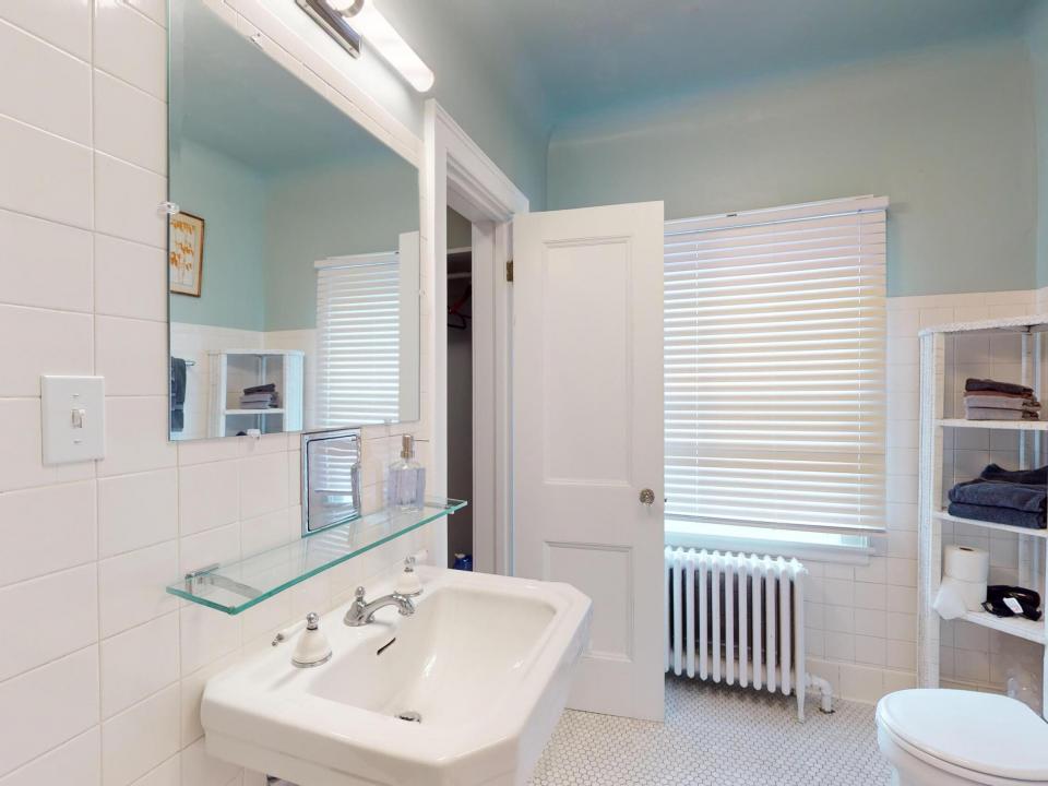 2315-Saranac-Ave-10252024_082434-2 (Copy