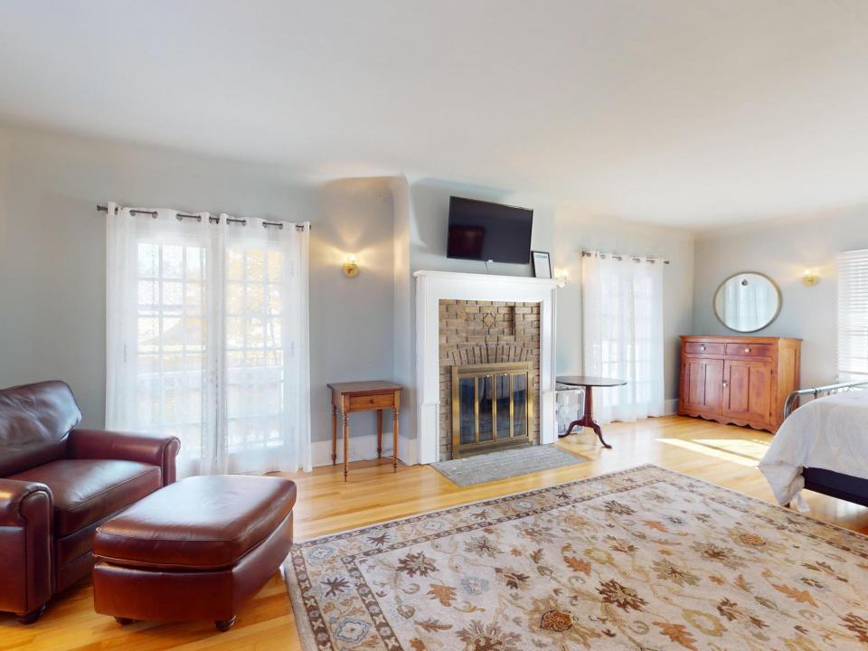 2315-Saranac-Ave-10252024_081523 (Copy)