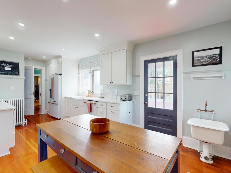 2315-Saranac-Ave-10252024_080050 (Copy)