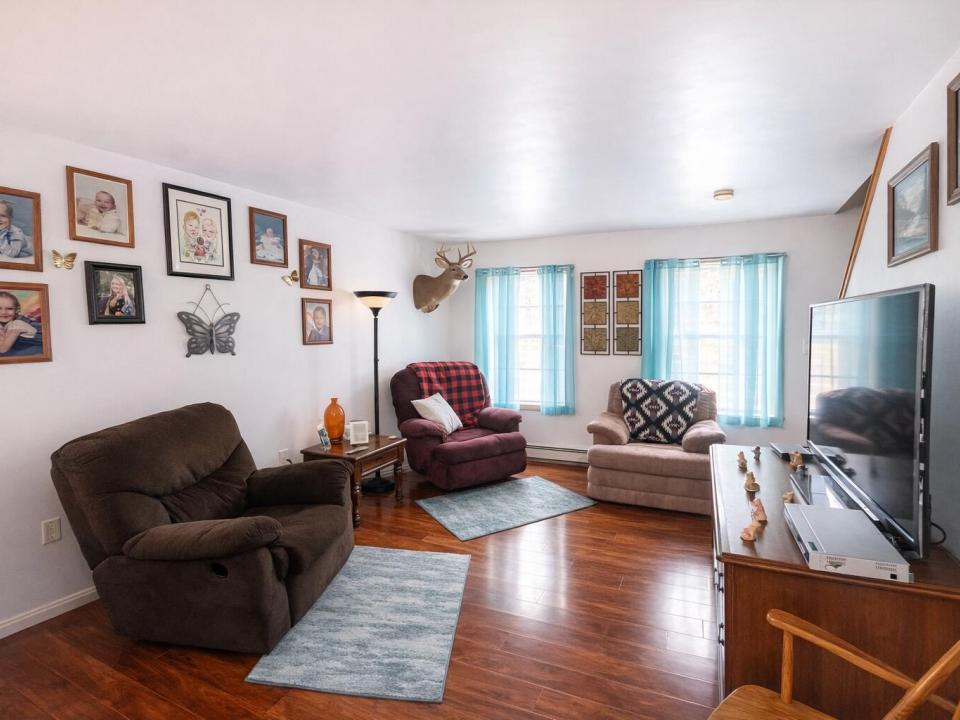 528ef7bd-b2ba-4e71-be0a-caf254c45011