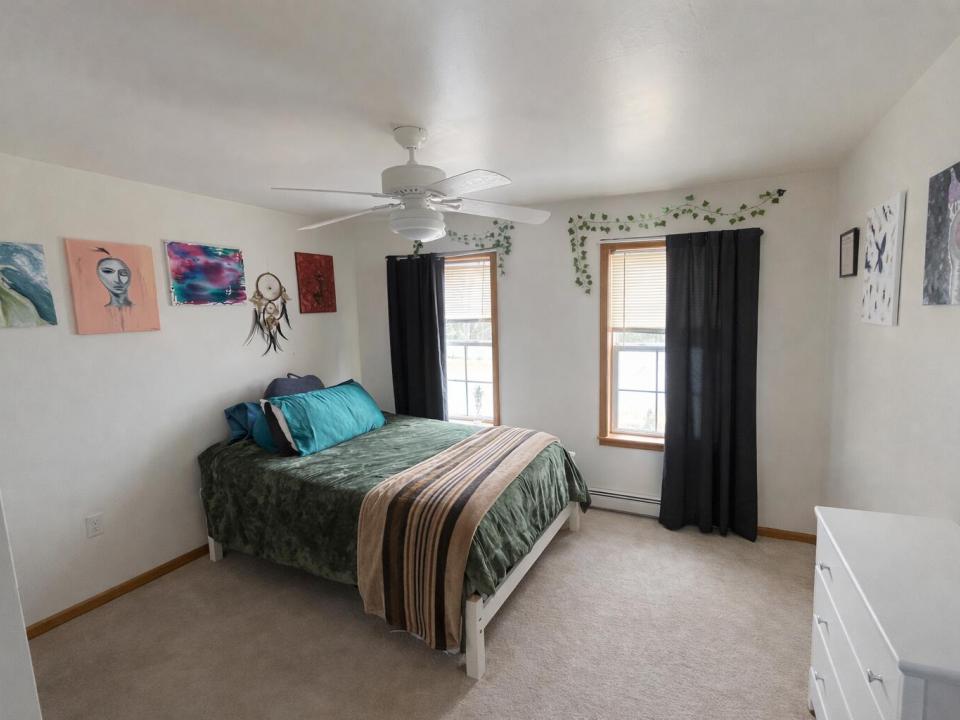 175e6435-9b80-415f-8be6-3feca3199f42