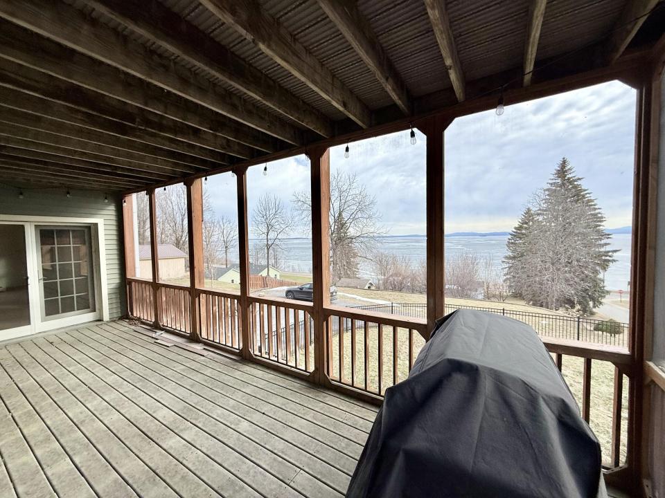 Deck