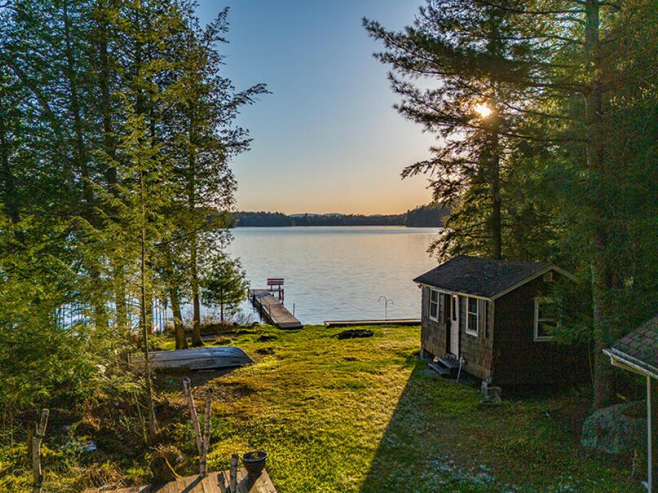 CampSummerBreeze_A_Backyard