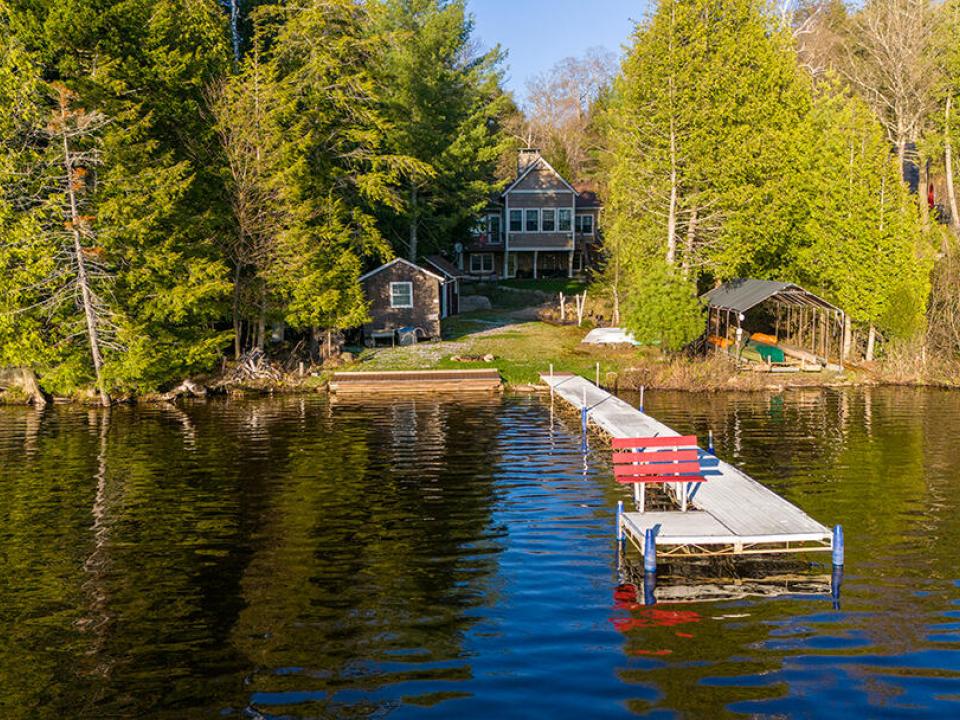 CampSummerBreeze_A_Dock_To_House