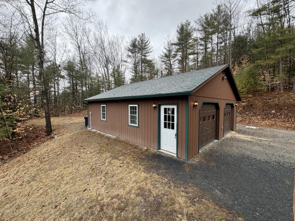 Oversized 2 Car garage