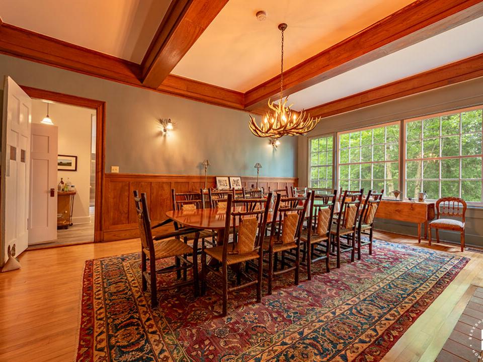 HistoricHomeOnLowerSaranacLake_MH_DR_R