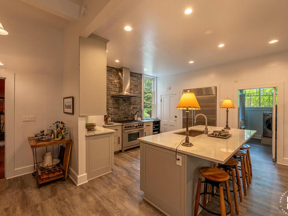 HistoricHomeOnLowerSaranacLake_MH_Kitche