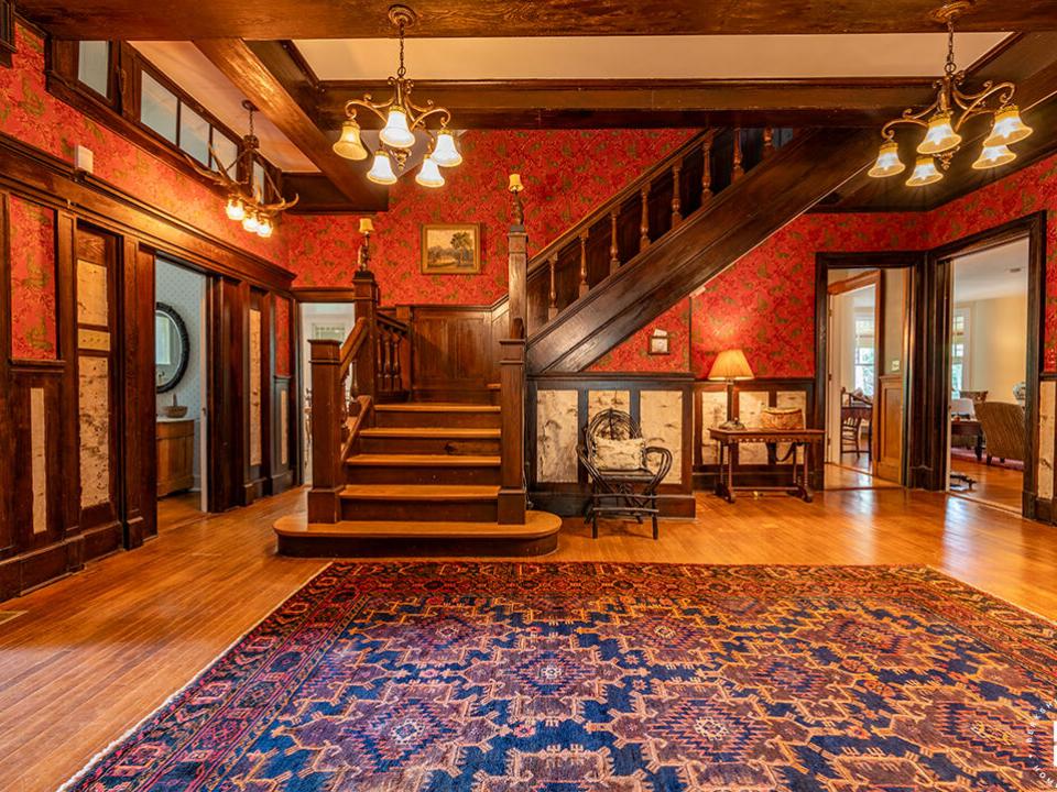 HistoricHomeOnLowerSaranacLake_MH_Stairw