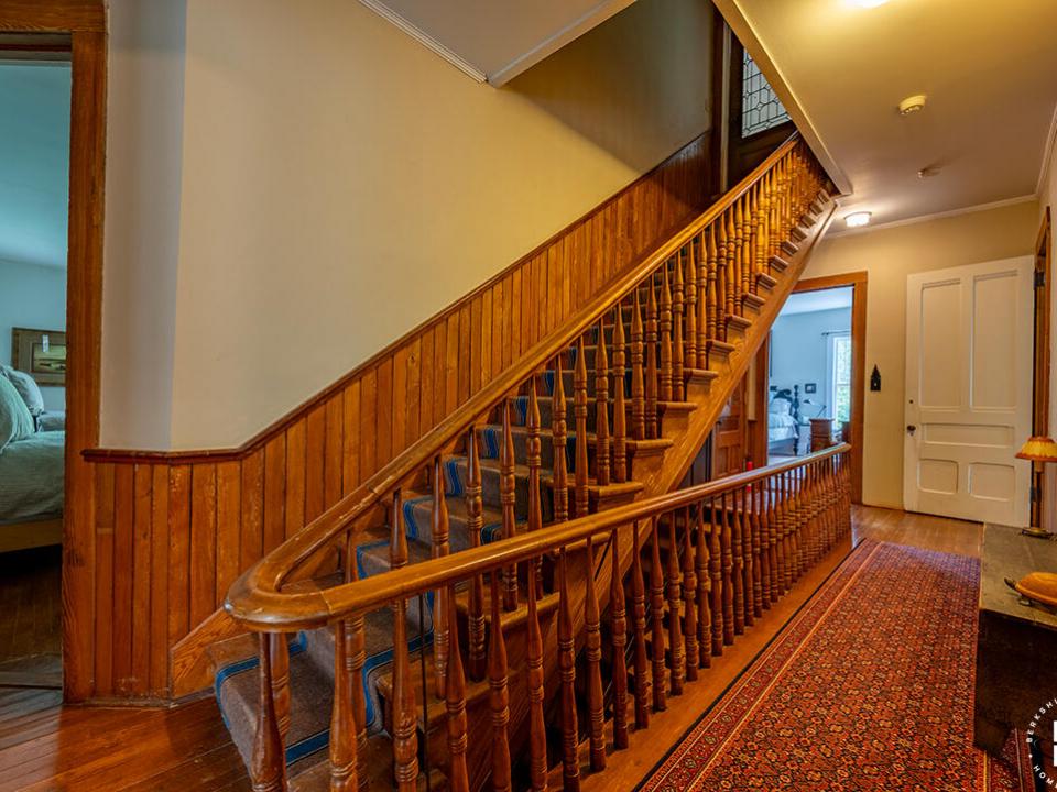 HistoricHomeOnLowerSaranacLake_MH_Stairw