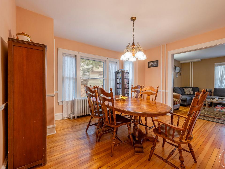 HomeOnForestHill_DR_L