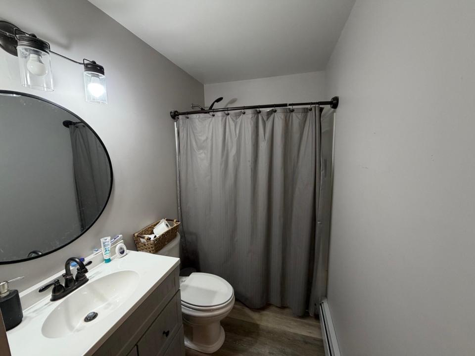 5 Prospect Ave bath