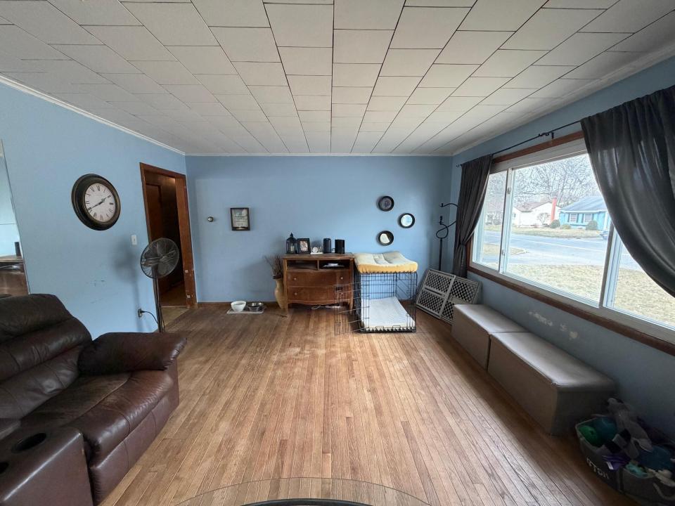 5 Prospect Ave Livingroom 2