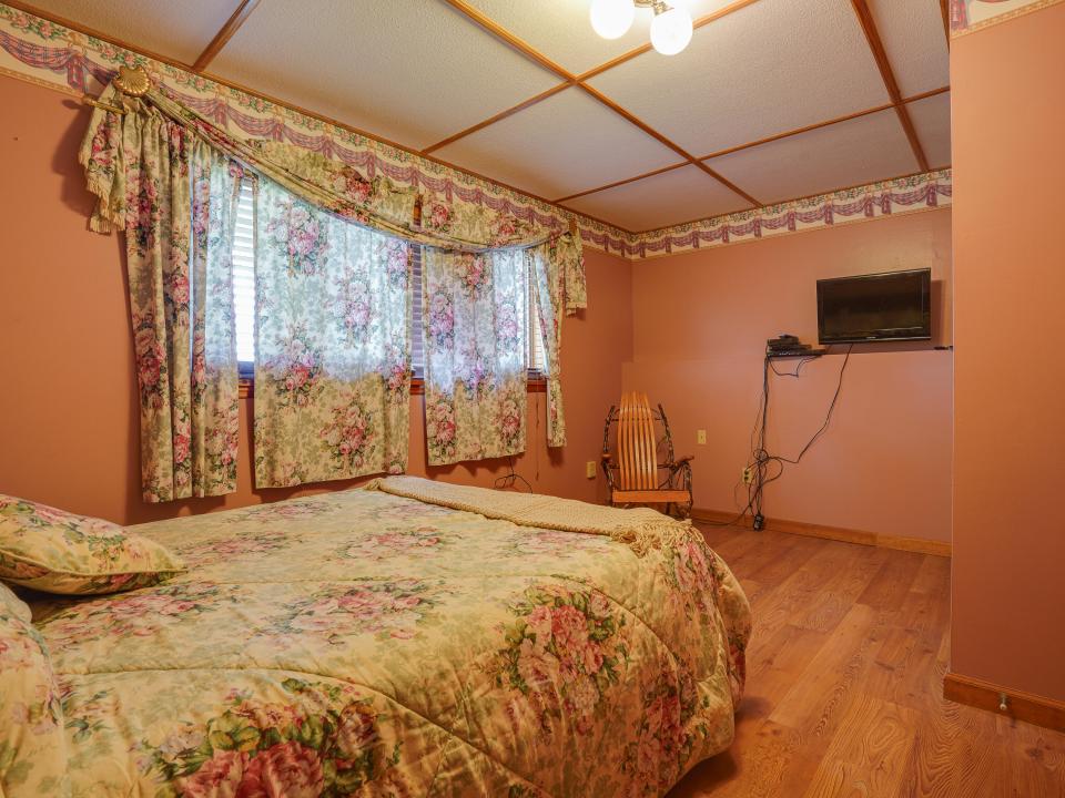 79 Lake Simond Rd-104