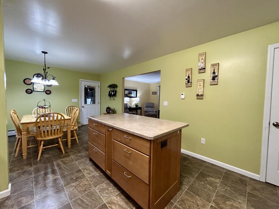 Kitchen/Dining Room