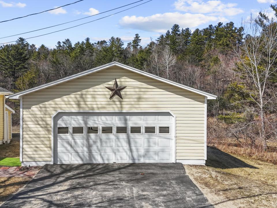 2 Car Garage