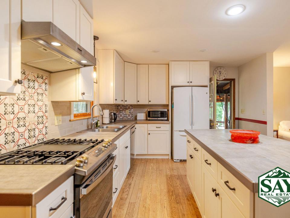 SAY-039-58-Saranac-Lane-12983-Real-Estat