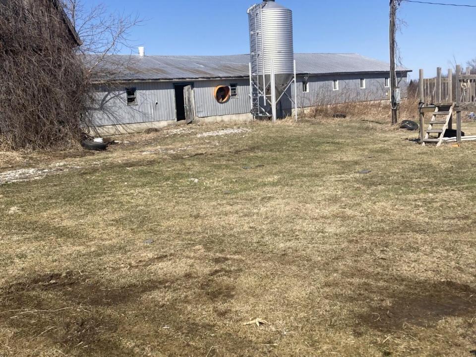 Barn