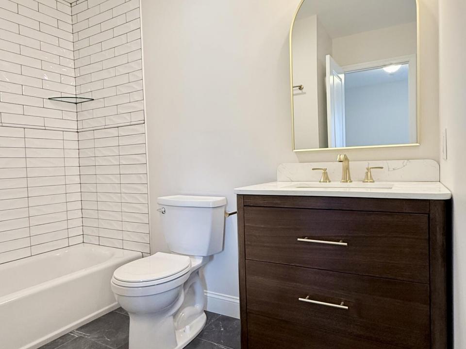 Bedroom 2 Bathroom