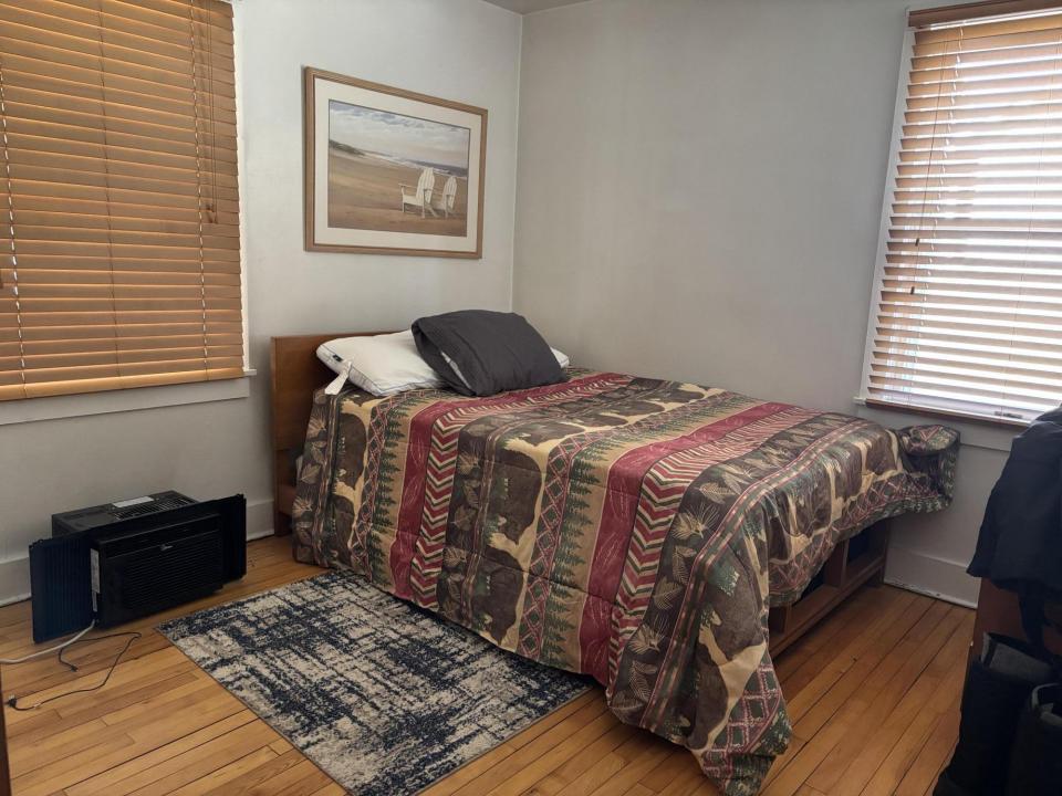bedroom1