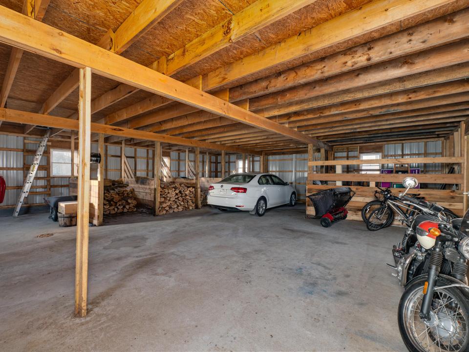 2026 Marshall Realty Burke NY-174-HDR-Ed