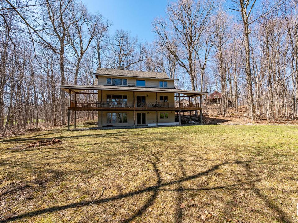 EssexHomeOnClubhouseWay_Exterior_L