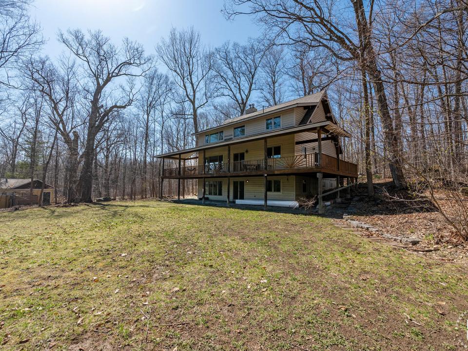 EssexHomeOnClubhouseWay_Exterior_R